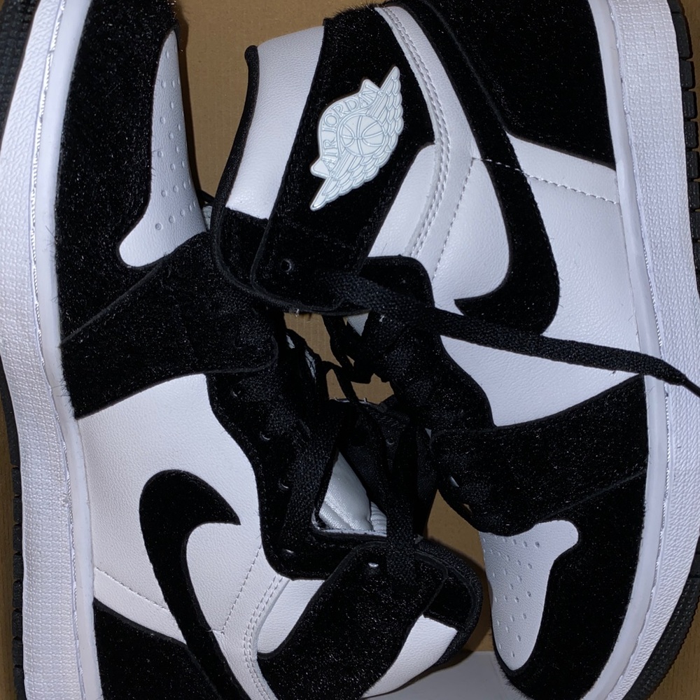 Jordan 1 Retro High Twist (W)